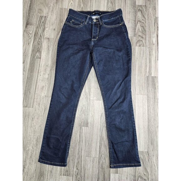 Lee Denim - (3/$35) Lee Jeans Womens 6 Petite Blue Easy Fit Denim Straight Leg Classic